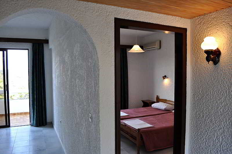Karavos Hotel Apartments Archangelos  Exterior foto