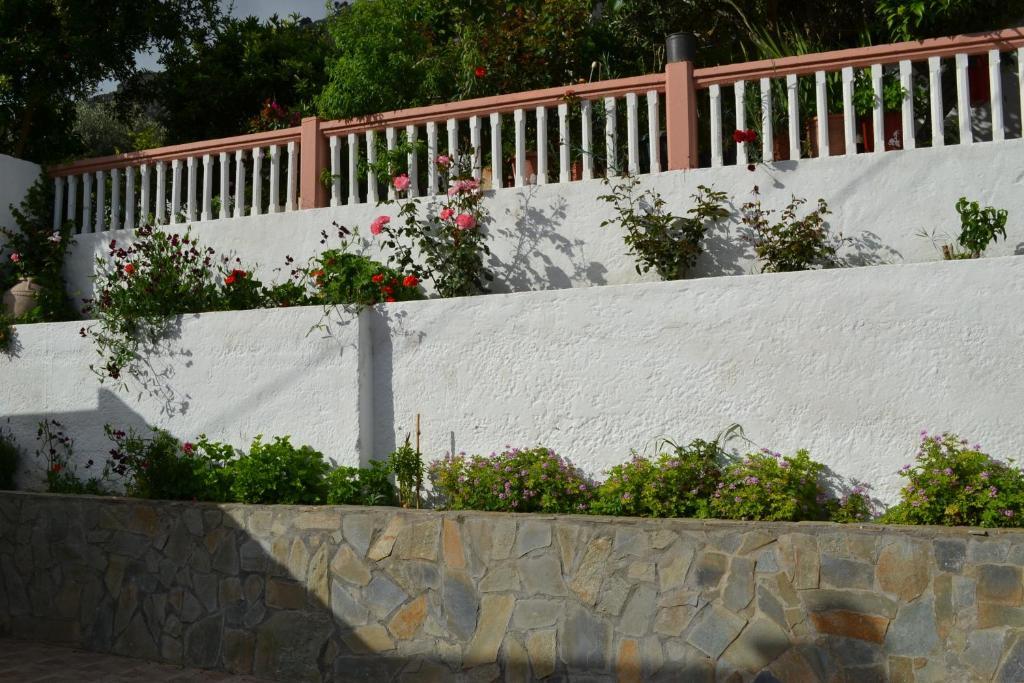Karavos Hotel Apartments Archangelos  Exterior foto